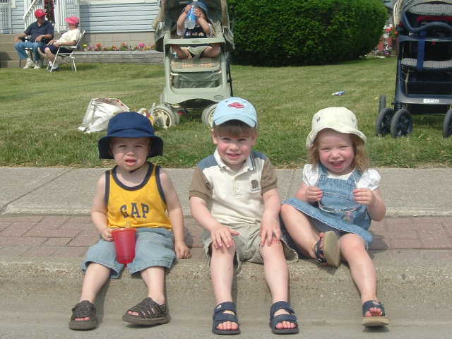 LaSalleStrawparade